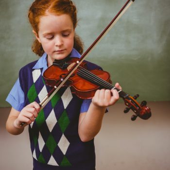 Lezioni di violino - Imparare a suonare il violino Lezioni di violino - Imparare a suonare il violino