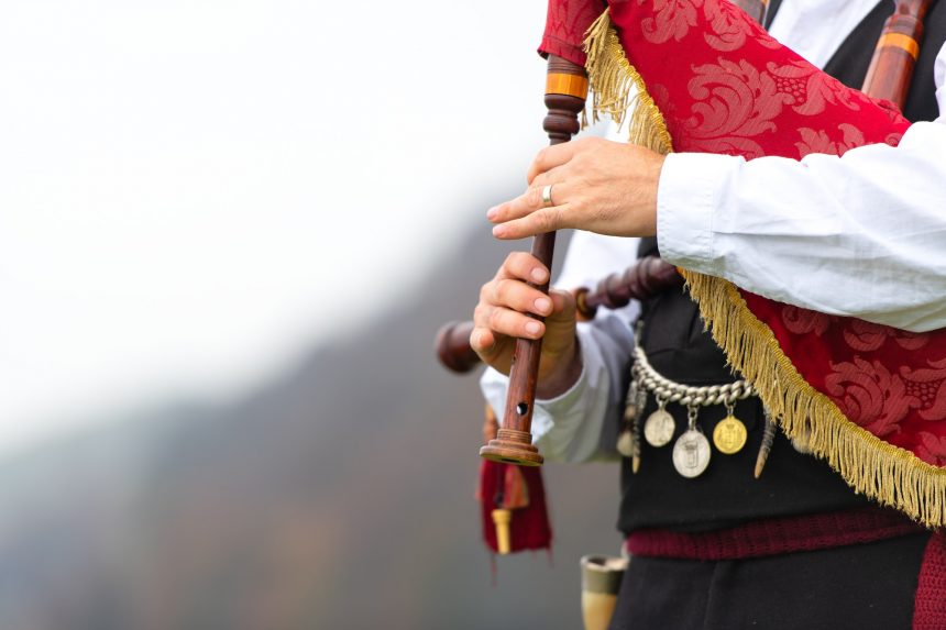 Bagpipes: History and Characteristics Bagpipes: History and Characteristics