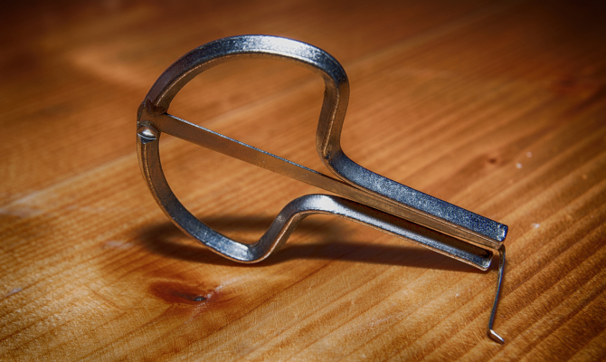 Scacciapensieri - Marranzano - Jaw Harp, jew's harp, or juice harp Scacciapensieri - Marranzano - Jaw Harp, jew's harp, or juice harp