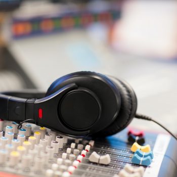 Hi-Fi Audiophile Headphones Hi-Fi Audiophile Headphones