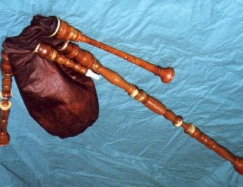 Piva: storia e suono della cornamusa emiliana Piva emiliana - source edmu.fr