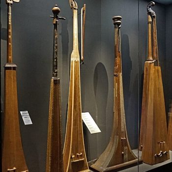 Marine Trumpet - Bâle Music Museum - Photo of Jean-Pierre Dalbéra Marine Trumpet - Bâle Music Museum - Photo of Jean-Pierre Dalbéra