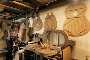 Luthiery history