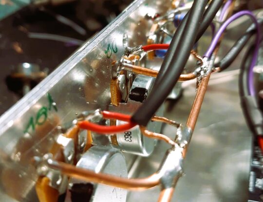 Tecniche costruttive Atom Amps
