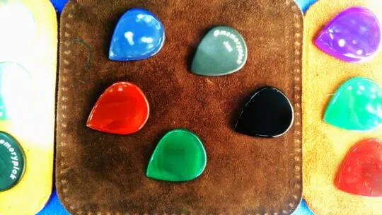 Tecniche costruttive Agatepick Guitars