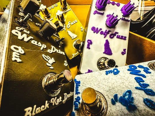 Collezione pedali chitarra Black Kat Devices