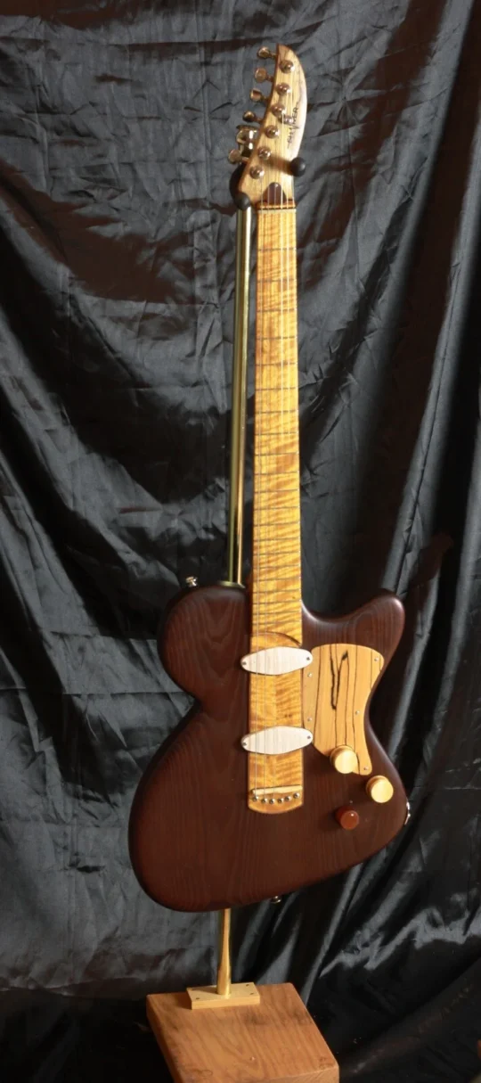 F Guitar Model ShiverGuitar Chitarra elettrica 6