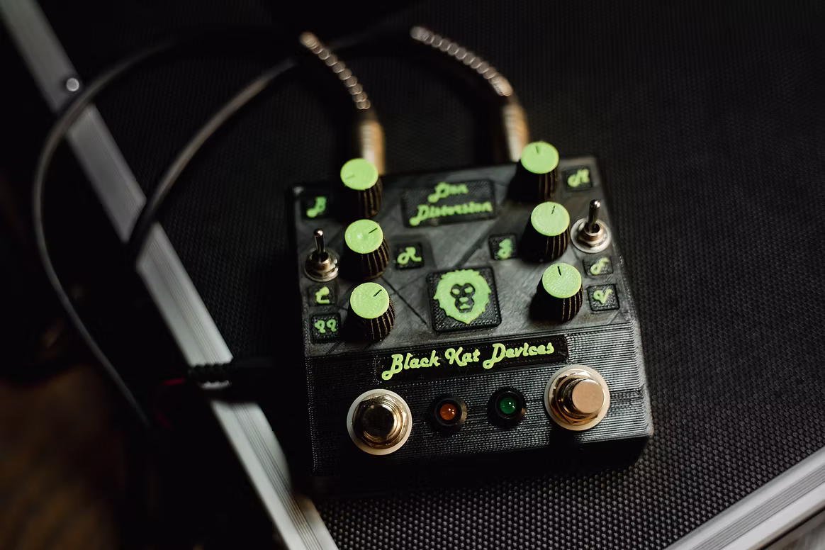 Lion Distortion Black Cat Devices 6