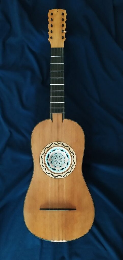 Chitarra Battente Vorraro con piroli-3