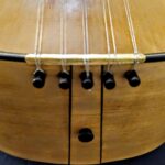 Chitarra Battente Vorraro con piroli-973x1024