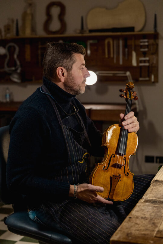 Daniele Tonarelli Luthiery