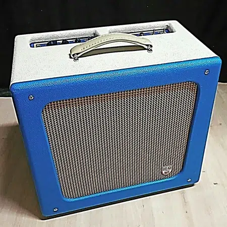 Tube Combo HP 18 W Breach Amps