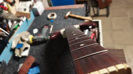 Materiali e filosofia costruttiva Barn Custom Guitars