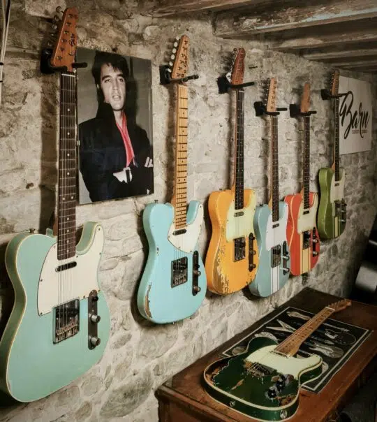 Barn Custom Guitars